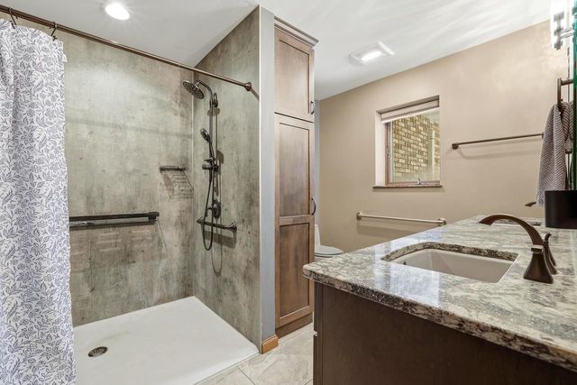 5427 OAKWOOD AVENUE, Stevens Point, WI 54482