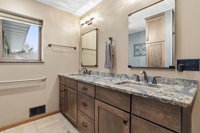 5427 OAKWOOD AVENUE, Stevens Point, WI 54482