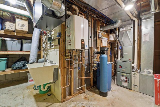 5427 OAKWOOD AVENUE, Stevens Point, WI 54482