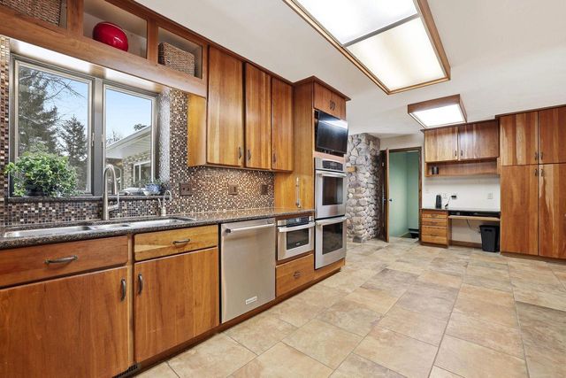 5427 OAKWOOD AVENUE, Stevens Point, WI 54482