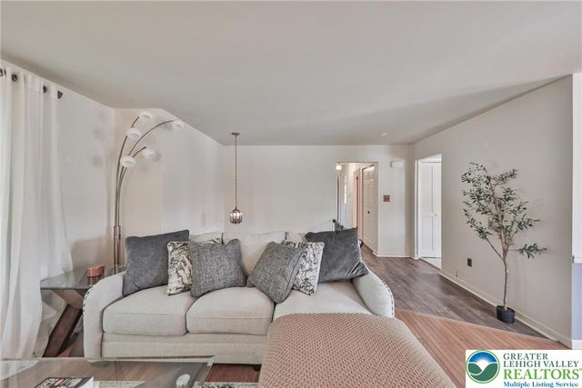203 Cathy Ann Drive, Exeter Twp, PA 19606