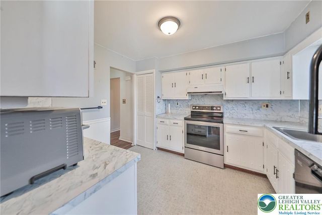 203 Cathy Ann Drive, Exeter Twp, PA 19606