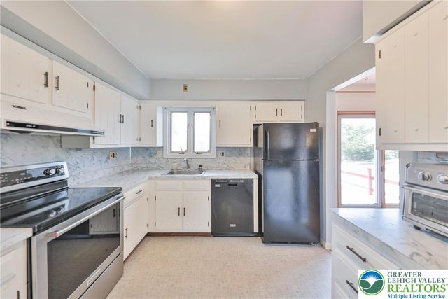 203 Cathy Ann Drive, Exeter Twp, PA 19606