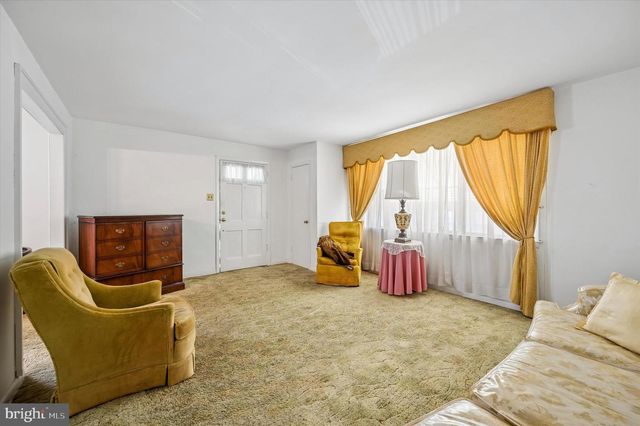 740 CINNAMINSON ST, Philadelphia, PA 19128