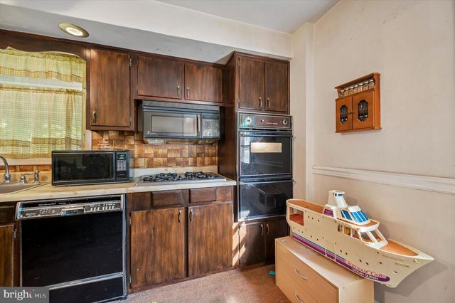 740 CINNAMINSON ST, Philadelphia, PA 19128