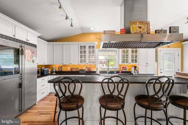 12 ALEXIS LN, Malvern, PA 19355