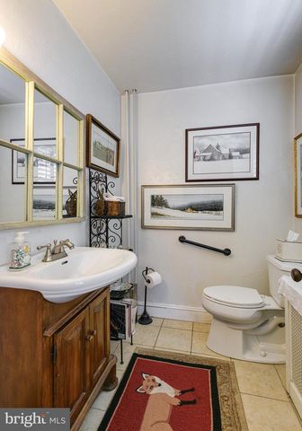 12 ALEXIS LN, Malvern, PA 19355