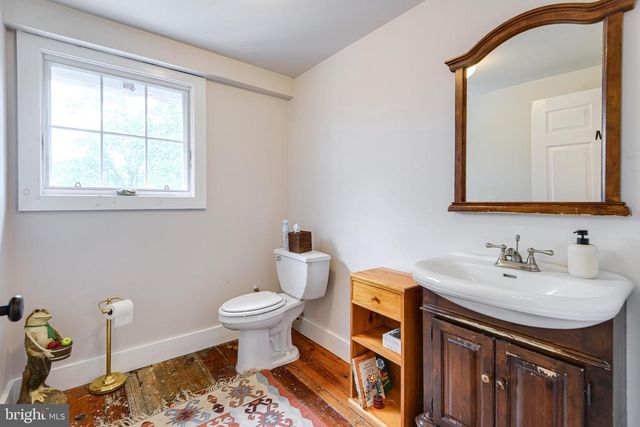 12 ALEXIS LN, Malvern, PA 19355
