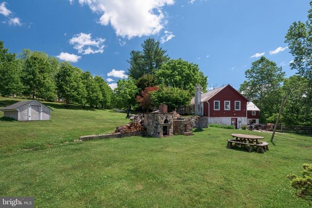 12 ALEXIS LN, Malvern, PA 19355