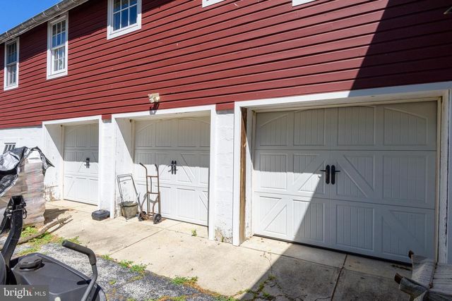 12 ALEXIS LN, Malvern, PA 19355