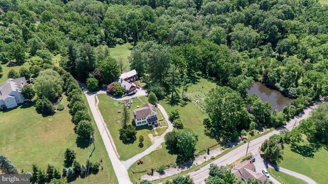 12 ALEXIS LN, Malvern, PA 19355