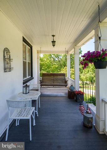 12 ALEXIS LN, Malvern, PA 19355