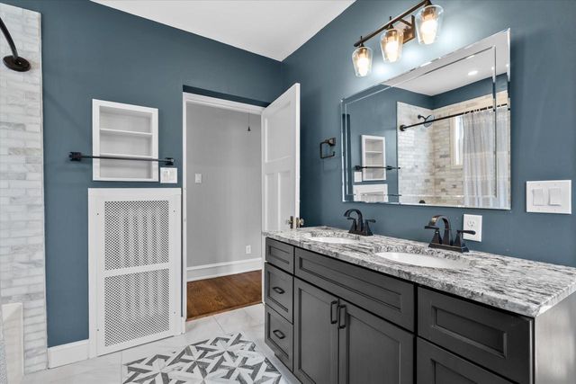 4477 Murray AVENUE, Shorewood, WI 53211