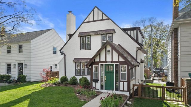 4477 Murray AVENUE, Shorewood, WI 53211