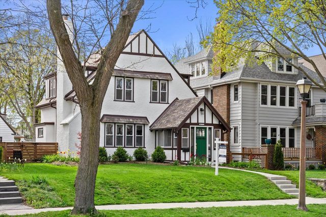 4477 Murray AVENUE, Shorewood, WI 53211