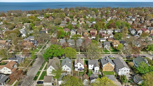 4477 Murray AVENUE, Shorewood, WI 53211