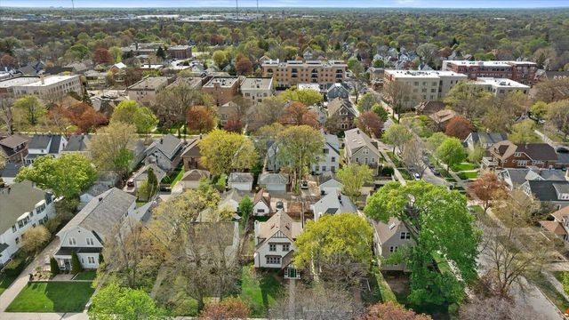 4477 Murray AVENUE, Shorewood, WI 53211