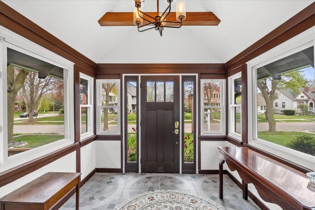 4477 Murray AVENUE, Shorewood, WI 53211