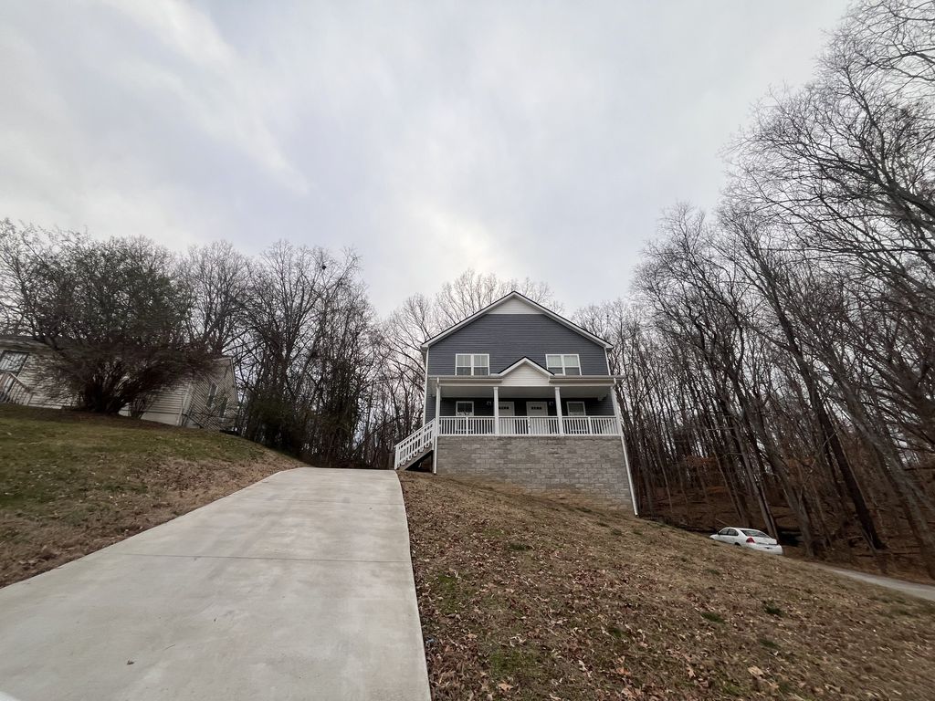 114 Valley View Cir Apt B, Clarksville, TN 37040