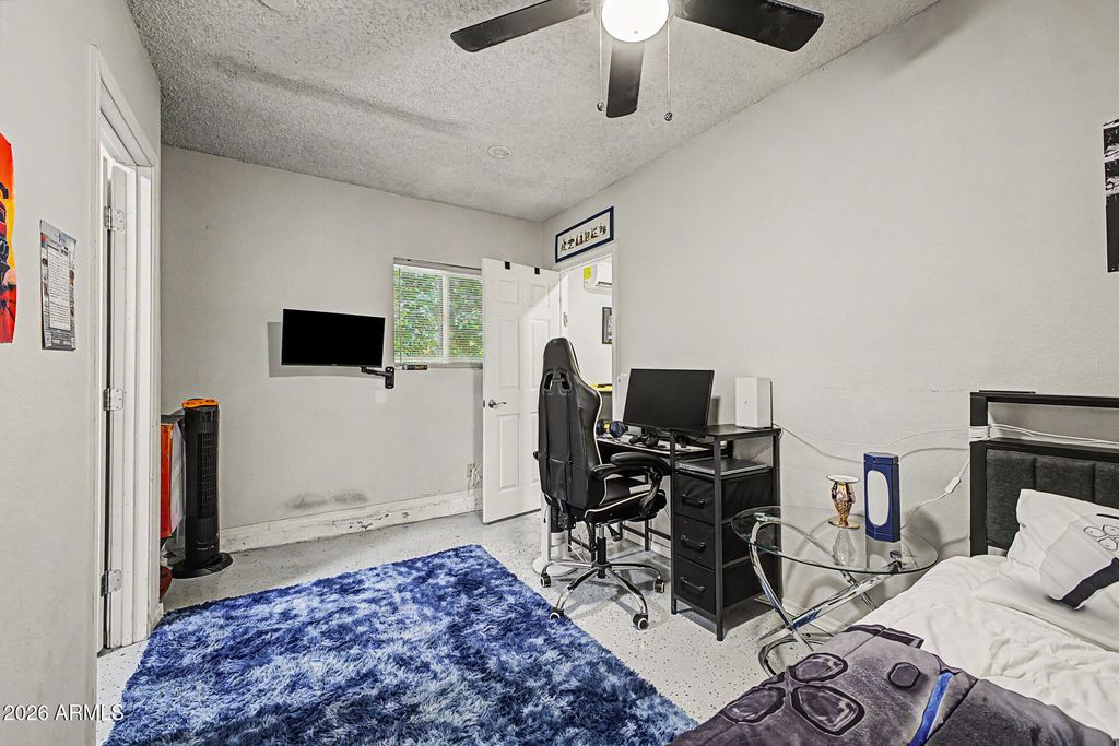 Image 25 of property listing at 6021 N 10TH Street, Phoenix, AZ 85014