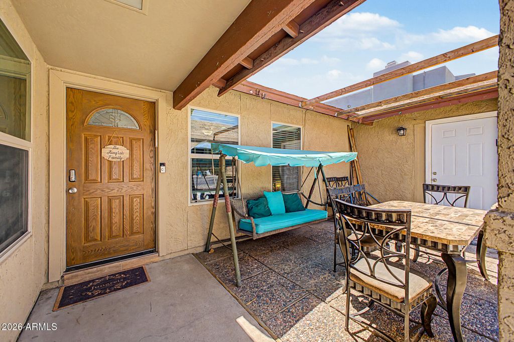 Image 4 of property listing at 6021 N 10TH Street, Phoenix, AZ 85014