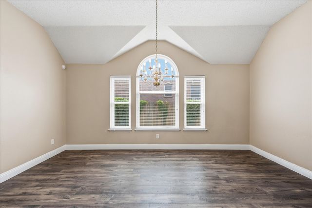 5541 Cranberry Drive, Fort Worth, TX 76137
