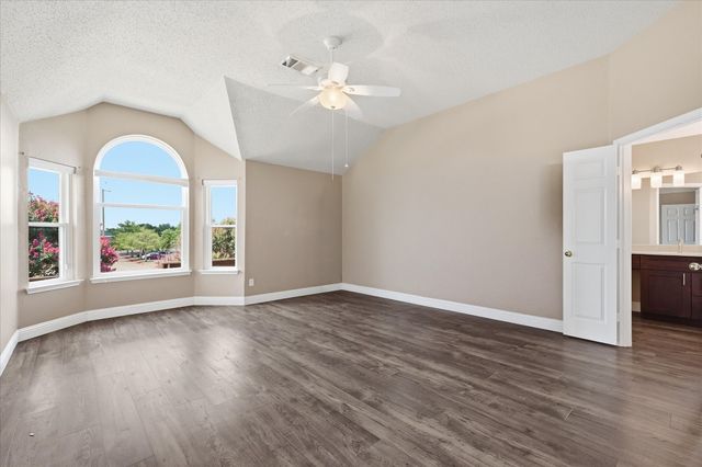 5541 Cranberry Drive, Fort Worth, TX 76137