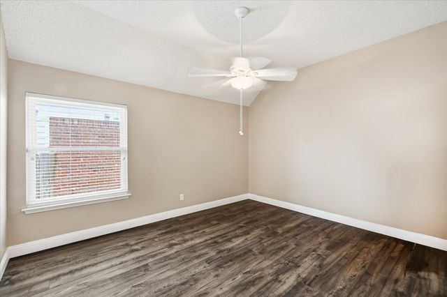 5541 Cranberry Drive, Fort Worth, TX 76137