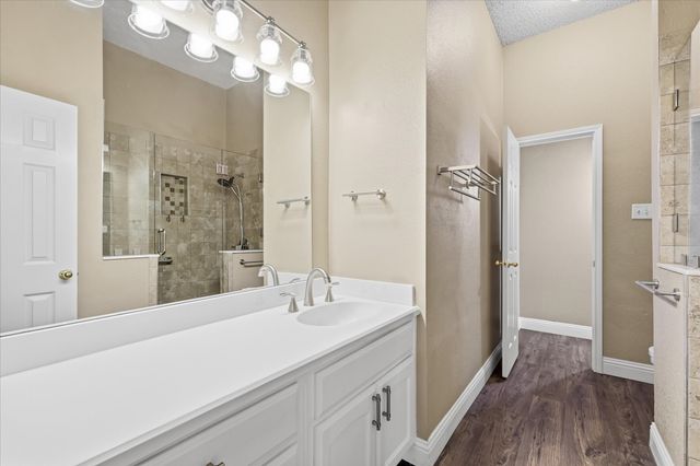 5541 Cranberry Drive, Fort Worth, TX 76137