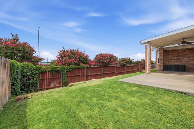5541 Cranberry Drive, Fort Worth, TX 76137