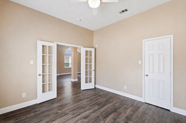 5541 Cranberry Drive, Fort Worth, TX 76137