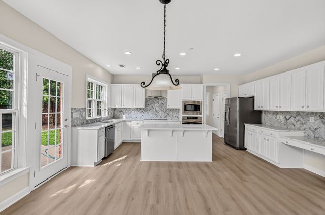 2013 Delaware Dr, Nolensville, TN 37135