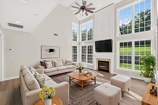 2013 Delaware Dr, Nolensville, TN 37135