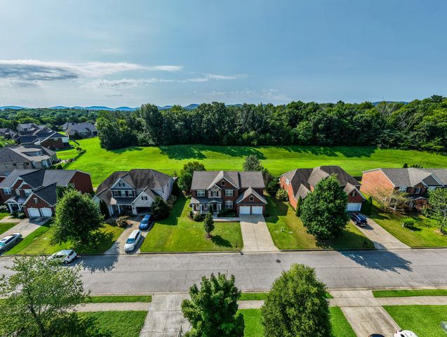 2013 Delaware Dr, Nolensville, TN 37135