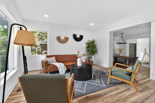 314 Ashley Drive, Summerville, SC 29485