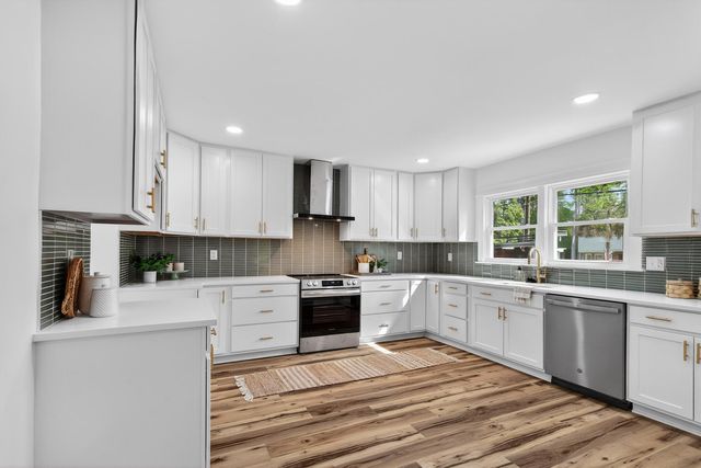 314 Ashley Drive, Summerville, SC 29485