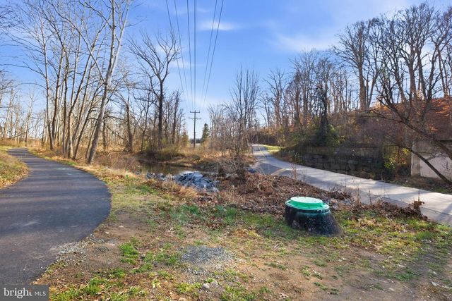 1017 VENIFENA TER SE, Leesburg, VA 20175