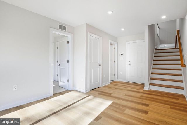 1017 VENIFENA TER SE, Leesburg, VA 20175