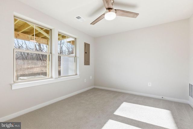 1017 VENIFENA TER SE, Leesburg, VA 20175