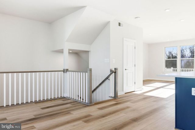 1017 VENIFENA TER SE, Leesburg, VA 20175