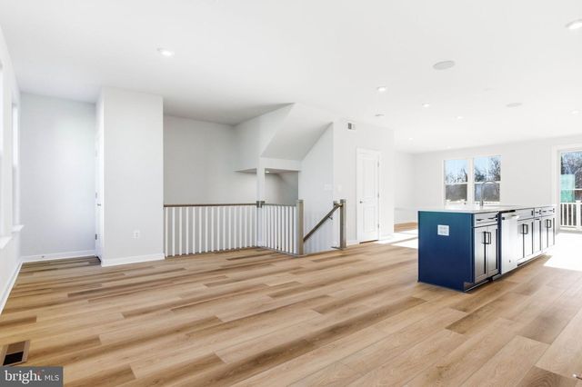 1017 VENIFENA TER SE, Leesburg, VA 20175