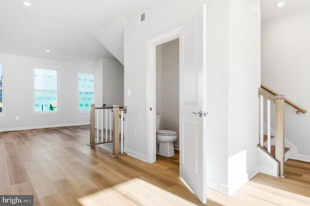 1017 VENIFENA TER SE, Leesburg, VA 20175