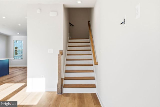 1017 VENIFENA TER SE, Leesburg, VA 20175