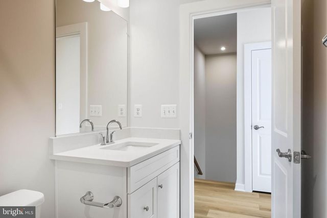 1017 VENIFENA TER SE, Leesburg, VA 20175