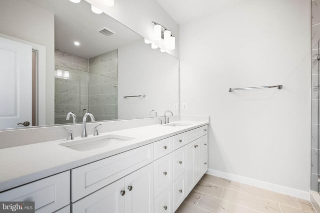 1017 VENIFENA TER SE, Leesburg, VA 20175