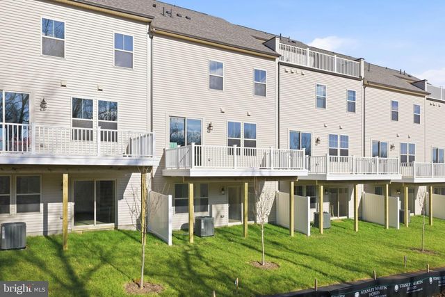 1017 VENIFENA TER SE, Leesburg, VA 20175