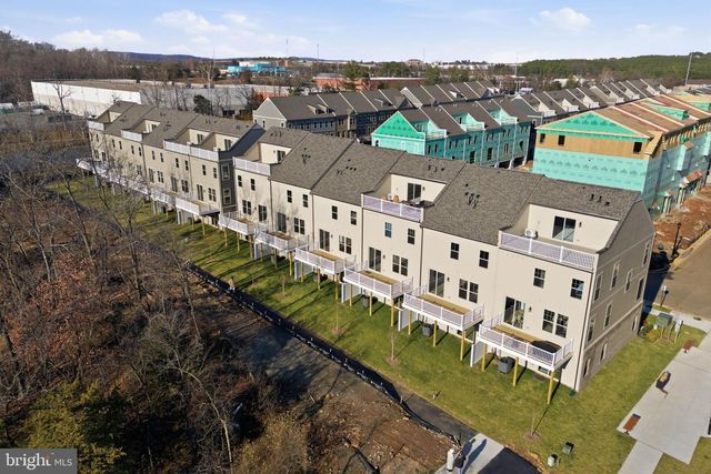 1017 VENIFENA TER SE, Leesburg, VA 20175