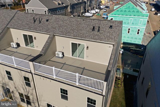 1017 VENIFENA TER SE, Leesburg, VA 20175