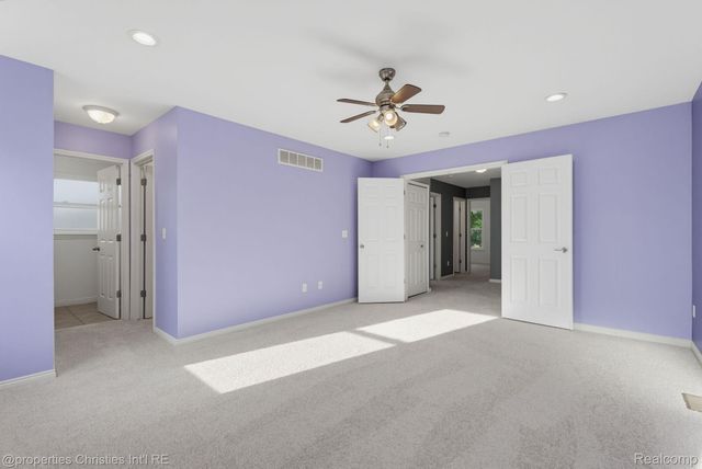23389 Easterling Avenue, Hazel Park, MI 48030