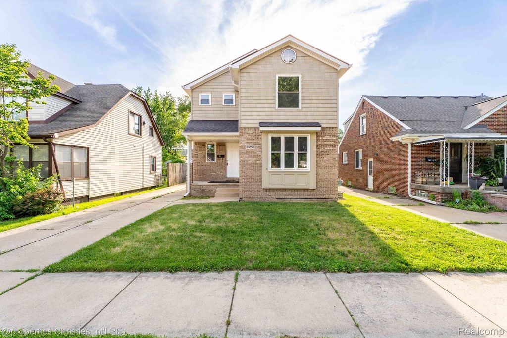 23389 Easterling Avenue, Hazel Park, MI 48030